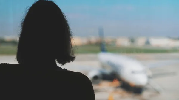 Teenage Girl Waiting Her Flight Airport — Stok fotoğraf