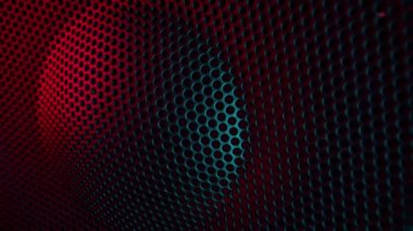 Neon lambalı profesyonel stüdyo monitörü.