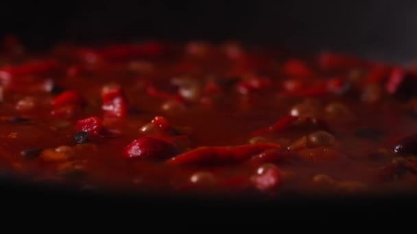 しゃくしゃは鍋で調理される — ストック動画