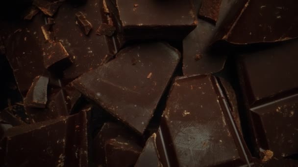 Barras Rotas Chocolate Negro Tiro Giratorio — Vídeo de stock