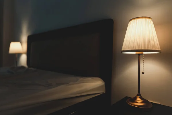 Nachttischlampen Schlafzimmer Neben Dem Bett — Stockfoto