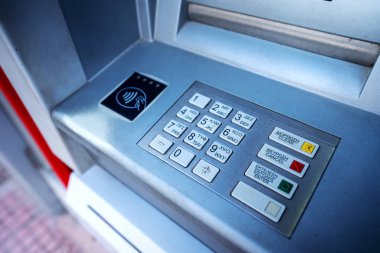 Yunanistan 'da nakit dağıtımı için ATM.