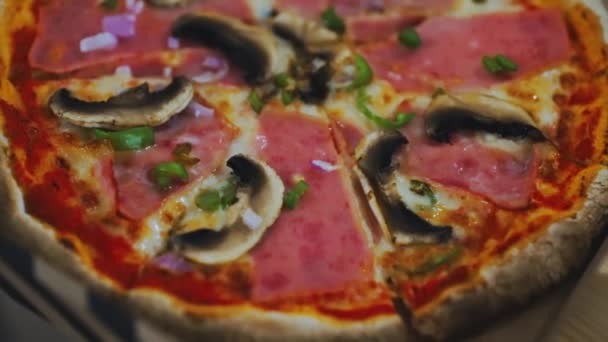 Pizza Mortadella Con Champignons Pasta Lievitata — Video Stock