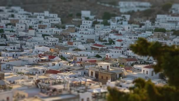 Yunanistan Rodos Adasındaki Lindos Kentinin Kar Beyazı Çatıları — Stok video