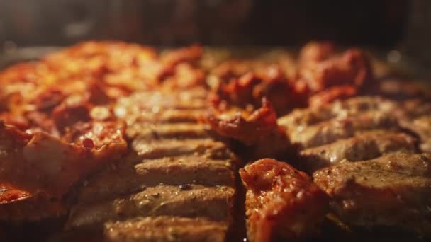 Domuz Pirzolası Fırında Pişirilir — Stok video