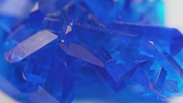 成長した硫酸銅の青い結晶 — ストック動画