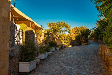 Avrupa 'nın Akdeniz bölgesinde tipik sokak mimarisi.