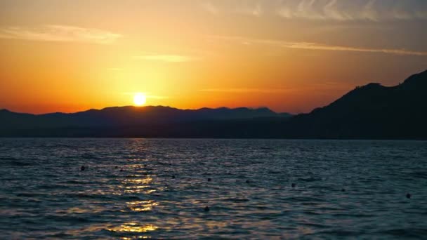 ギリシャのロードス島のPefkiビーチで美しい夕日 — ストック動画