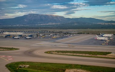 Atina, Yunanistan - 21.10.2023: Atina Uluslararası Havaalanı