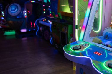 Rodos, Yunanistan - 21.10.2023: Oyun salonu.