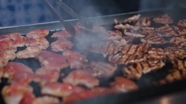 Baharatlı Tavuk Butları Izgarada Izgara.