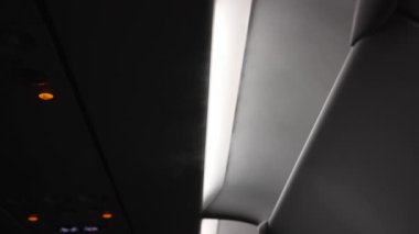 Havalandırmadan uçakta buhar çıkıyor..