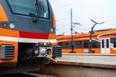 Estonya modern demiryolu taşımacılığı ana istasyonda.