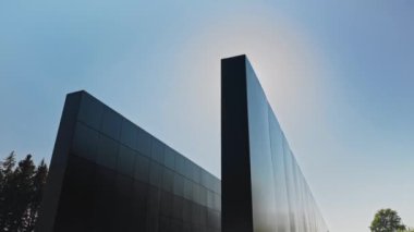 Estonya, Tallinn 'deki Komünizm Kurbanları Anıtı.