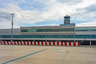 Prag 'daki Vaclav Havel Havaalanı Cephesi.