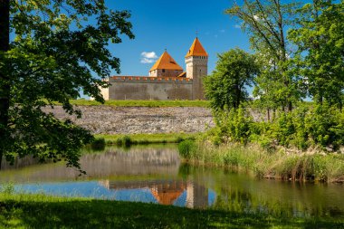 Saaremaa adasındaki Kuressaare Kalesi manzarası.