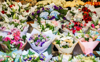 Renkli Buket Koleksiyonu: Her Olay İçin Taze Çiçekler