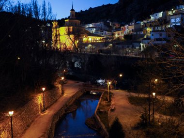 CUENCA CAPITAL 'IN GECESİ SAVAŞLARININ YASAKLARI SAĞLIKLARININ GÖREVLERİ