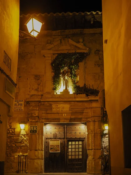 CUENCA CAPITAL 'IN GECESİ SAVAŞLARININ YASAKLARI SAĞLIKLARININ GÖREVLERİ