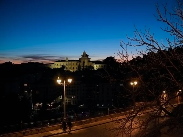Streets Cuenca Capital Night Illuminated Its Warm Streetlights — Stock Photo, Image
