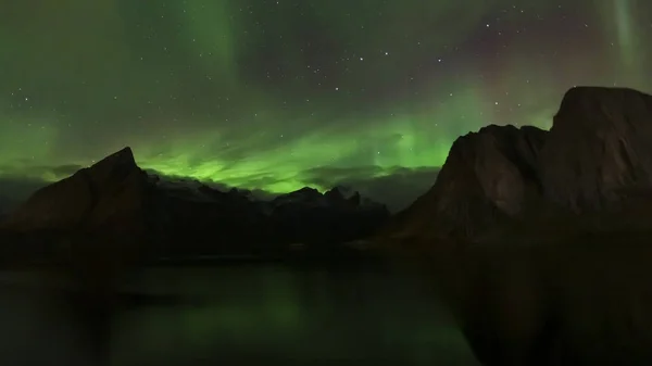 Panorama Aurora Borealis Nad Horami Severu Evropy Lofotenské Ostrovy Vesnice — Stock fotografie