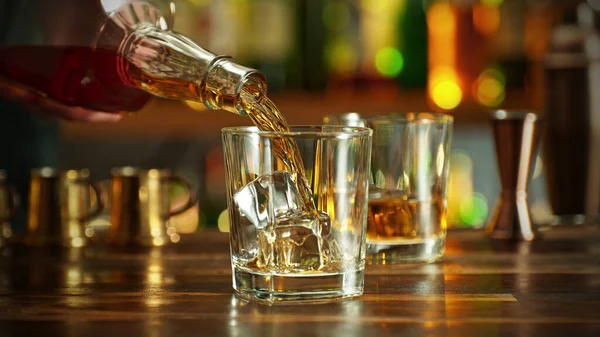 Ice Cube Fall Glass Golden Alcoholic Drink Bar Background — Φωτογραφία Αρχείου