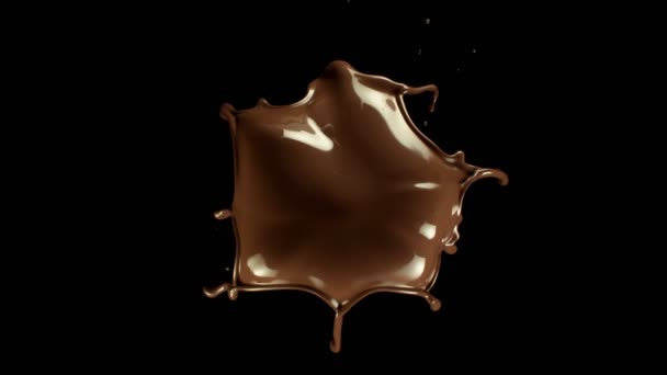Super Cámara Lenta Salpicadura Chocolate Caliente Sobre Fondo Negro Filmado — Vídeos de Stock