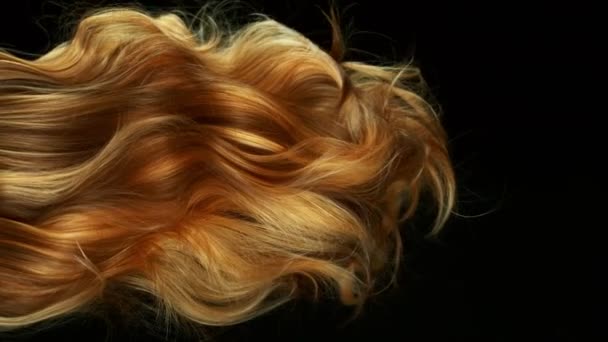 Dalgalı Kızıl Saçlar Çok Yavaş Hareket Ediyor Yüksek Hızlı Sinema — Stok video