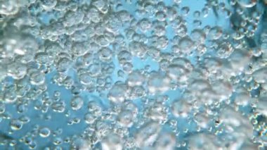 Kaynayan suyun çok yavaş hareket etmesi. Yüksek hızlı sinema kamerası, 1000 fps..