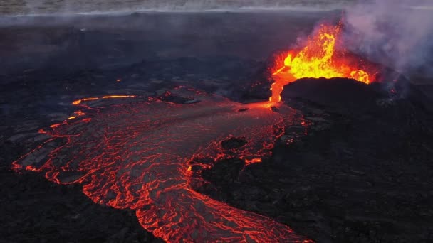 Légi Felvétel Litli Hrtur Vulkánkitörésről Izland 2023 Július Fagradalsfjall Drónfelvételek — Stock videók
