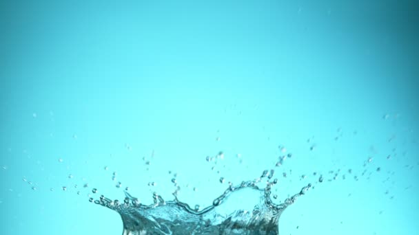 Super Slow Motion Water Drop Creazione Della Forma Della Corona — Video Stock
