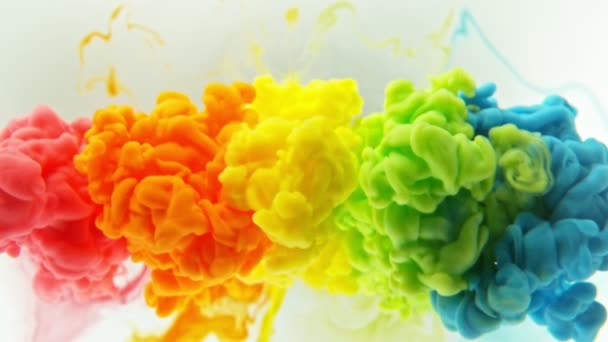 Super Zeitlupe Farbiger Farben Die Sich Wasser Mischen Isoliert Auf Lizenzfreies Stock-Filmmaterial