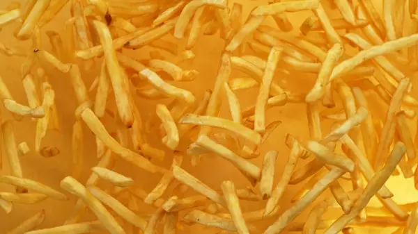 Voando Batatas Fritas Conceito Fast Food Com Alimentos Voadores — Fotografia de Stock