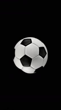 Süper Yavaş Düşen Futbol Topu Renkli Pudra Patlaması, Top View. Yüksek Hız Sineması Kamerası 'nda çekildi, 1000fps. Dikey Görünüm Oranı.