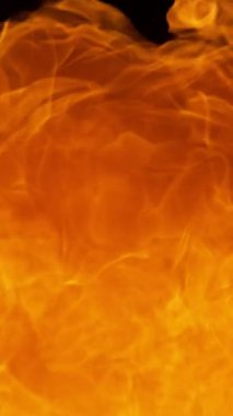 Süper Yavaş Ateş Patlaması Kara Arkaplanda izole edildi. High Speed Cinema Camera 'da çekildi, 1000 fps. Dikey Görünüm Oranı.