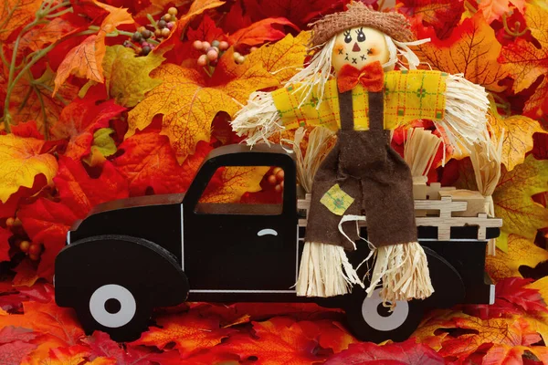 Old Retro Truck Fall Leaves Scarecrow Your Fall Autumn Message — Stock Photo, Image
