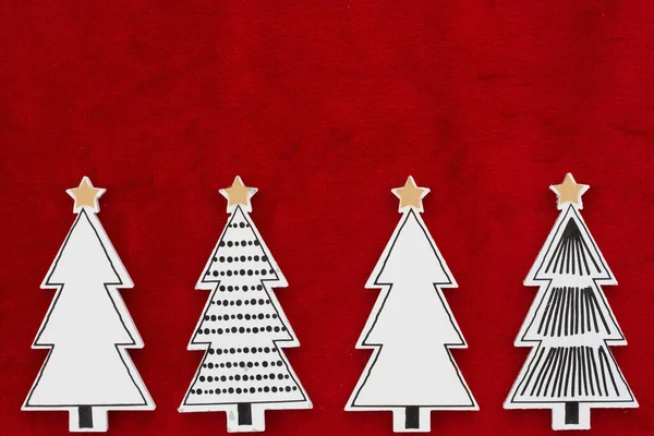 Kerstbomen Rood Pluche Materiaal Vakantie Achtergrond Voor Winter Seizoensbericht — Stockfoto