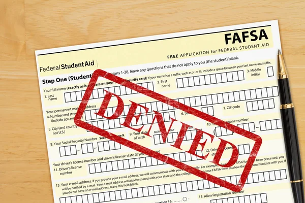 Federal Student Pożyczka Formularz Wniosek Odrzucony Fafsa Drewnianym Biurku — Zdjęcie stockowe