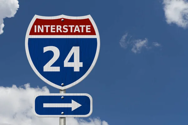 アメリカのインターステート 高速道路記号 青高速道路道路標識空背景を持つ数 — ストック写真