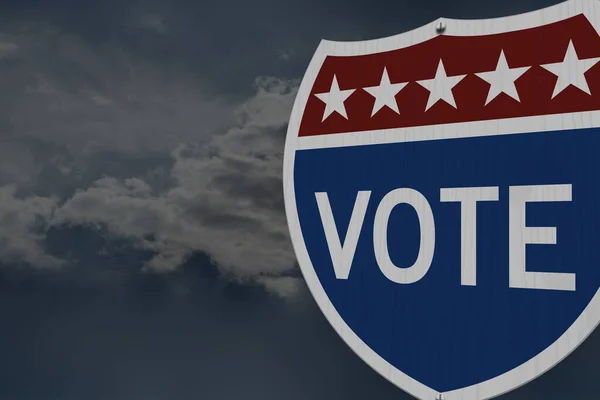 嵐の空とアメリカの道路標識に投票メッセージ — ストック写真