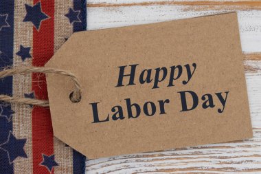 Geçmiş Amerikan kırmızı, beyaz ve mavi yıldızlı İşçi Bayramı 'nız kutlu olsun. Amerikan işçilerini ve ulusal gururu kutlamak için hediye etiketleri takıldı.
