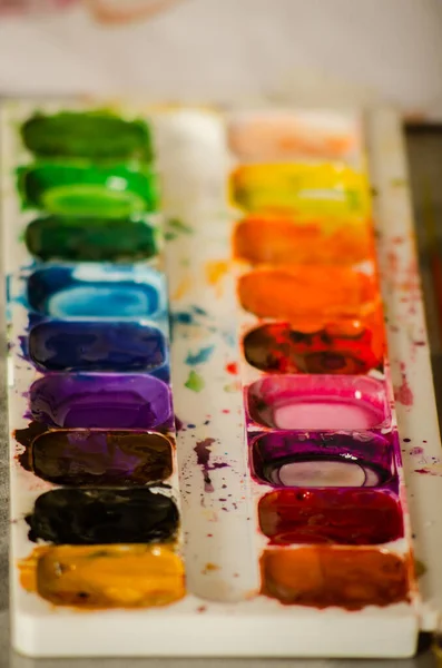 Pinturas Pinceles Para Pintar Niños Creatividad Aprendizaje Alegría Arte Foto — Foto de Stock