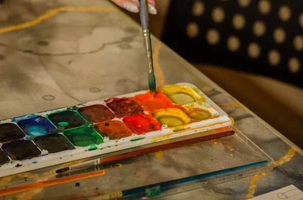 Målarfärger Och Penslar För Målning Barn Kreativitet Lärande Glädje Konst — Stockfoto