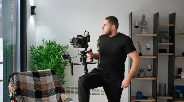 Portrait Videographer Man Posing Indoors Camera Mounted Gimbal Stabilizer Equipment — Stockfoto