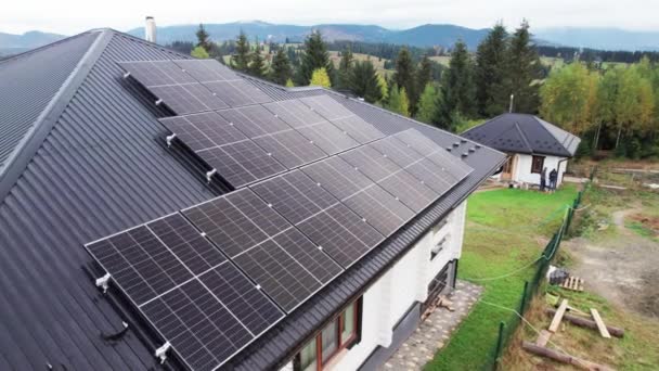 Aerial View New Modern House Cottage Mountains Solar Photovoltaic Panel — Stock Video