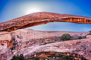 Renkli Peyzaj Kemeri Akşam Vakti Devils Garden Arches Ulusal Parkı Moab Utah ABD Güneybatı 