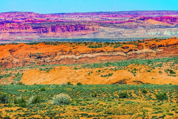Färgglada Målade Öknen Orange Sandstone Red Moab Fault Arches Nationalpark — Stockfoto