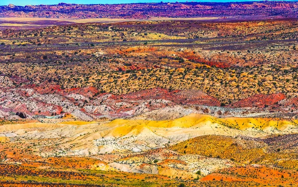 Kleurrijke Beschilderde Woestijn Geel Zand Oranje Zandsteen Felle Oven Bogen — Stockfoto