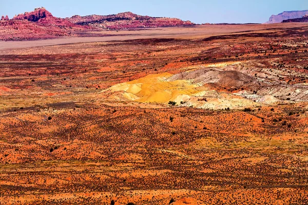 カラフルな塗装砂漠オレンジ砂岩赤火炉アーチ国立公園モアブユタ州南西部 — ストック写真