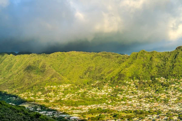 Barevné Dešťové Bouře Přichází Green Manoa Valley Domy Tantalus Outlook — Stock fotografie